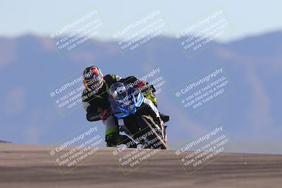 media/Nov-06-2023-Moto Forza (Mon) [[ce023d0744]]/3-Intermediate Group/Session 5 (Turn 9)/